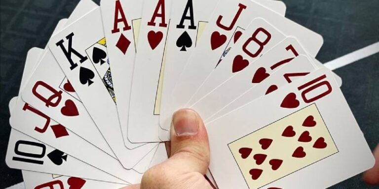 Tiến Lên Miền Bắc: Siêu Phẩm Bài Đổi Thưởng Hấp Dẫn 38 Tien Len Mien Bac Sieu Pham Bai Doi Thuong Hap Dan